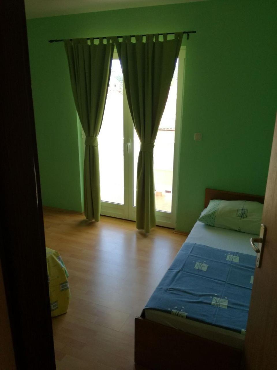 Apartments Robi- Swimming Pool And Beautiful Garden Kampor ภายนอก รูปภาพ