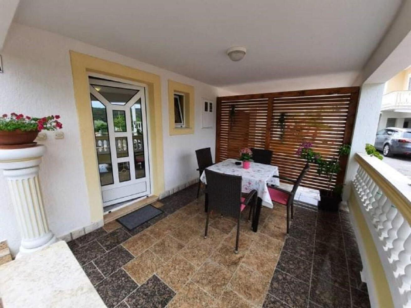 Apartments Robi- Swimming Pool And Beautiful Garden Kampor ภายนอก รูปภาพ